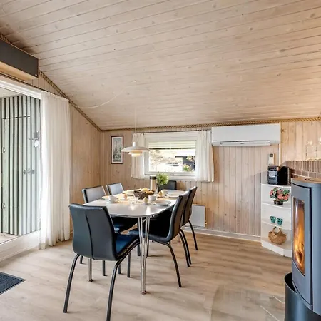 Feriehus Unni - From The Sea By Interhome