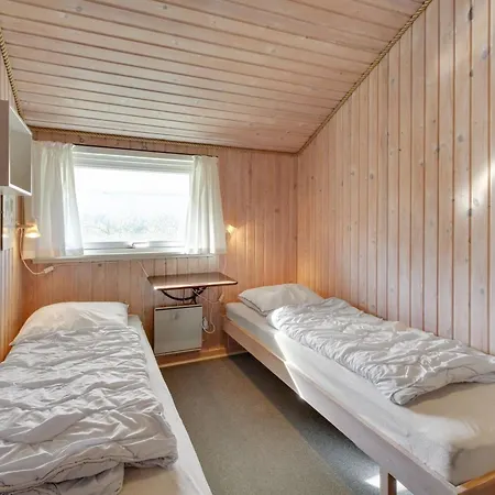 Unni - From The Sea By Interhome Feriehus *