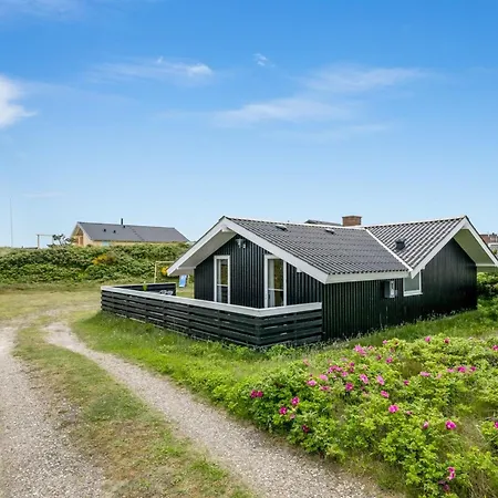 Unni - From The Sea By Interhome